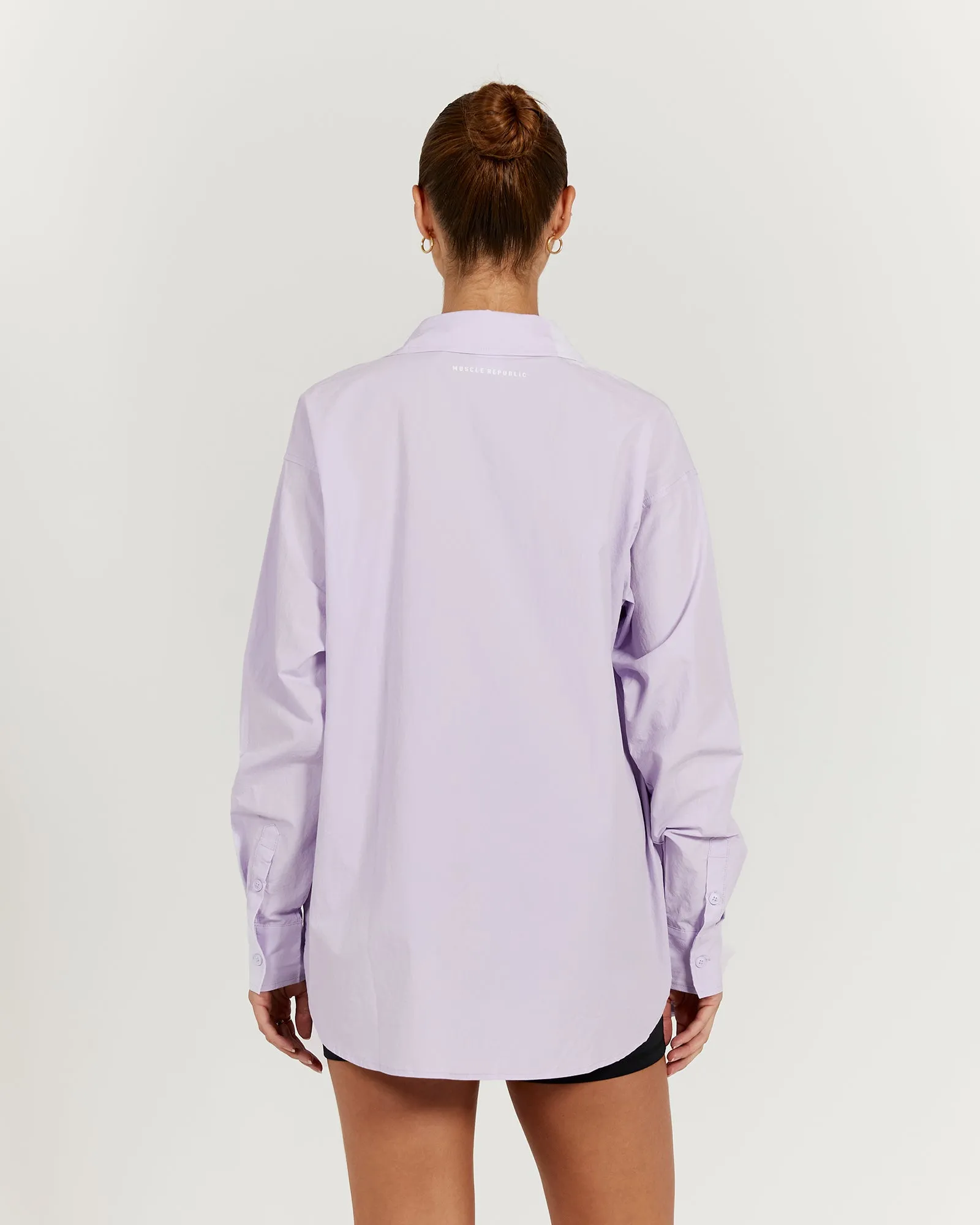 OVERSIZED BUTTON UP SHIRT - LIGHT LILAC