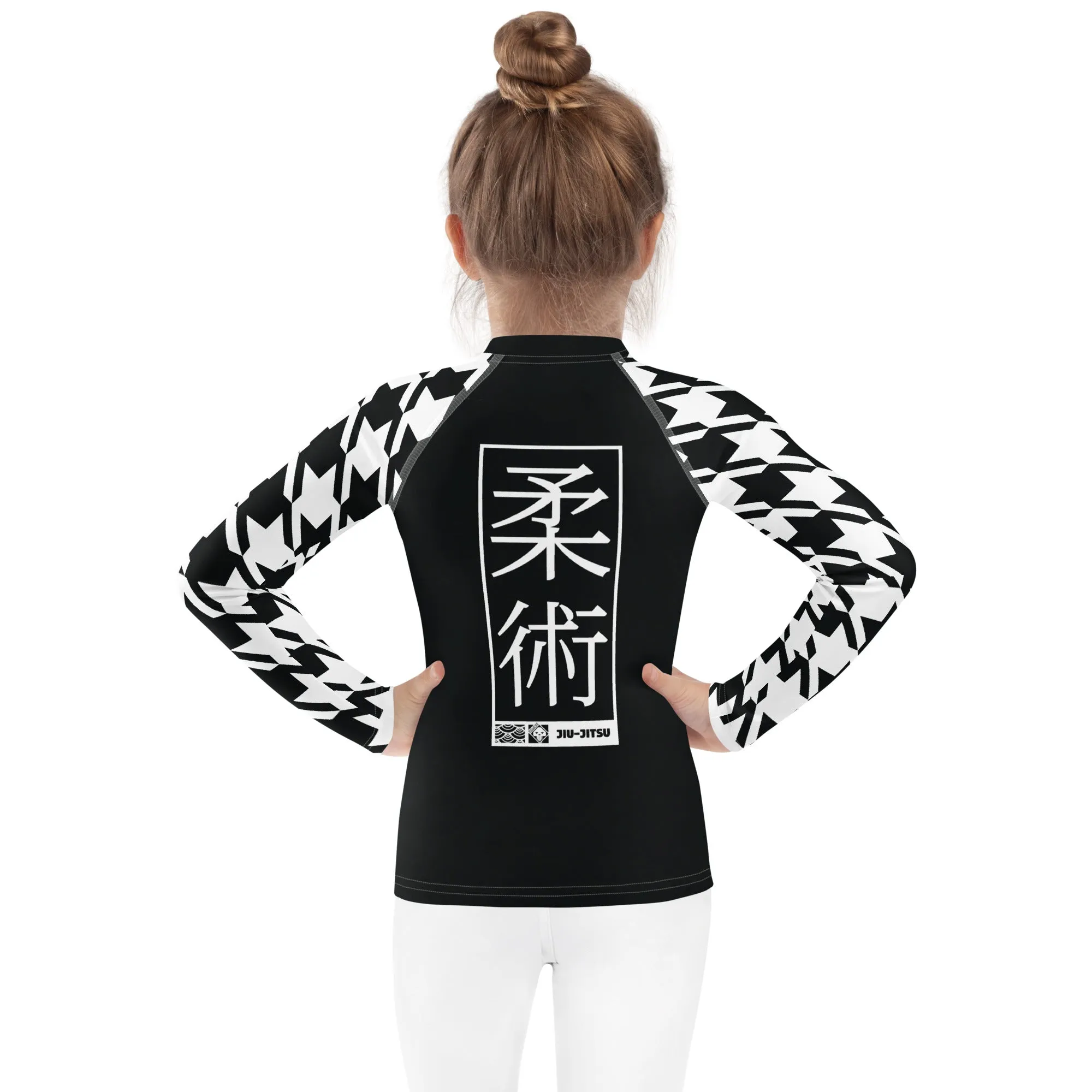 Sporty Style: Houndstooth Jiu-Jitsu Long Sleeve Rash Guard for Girls' BJJ